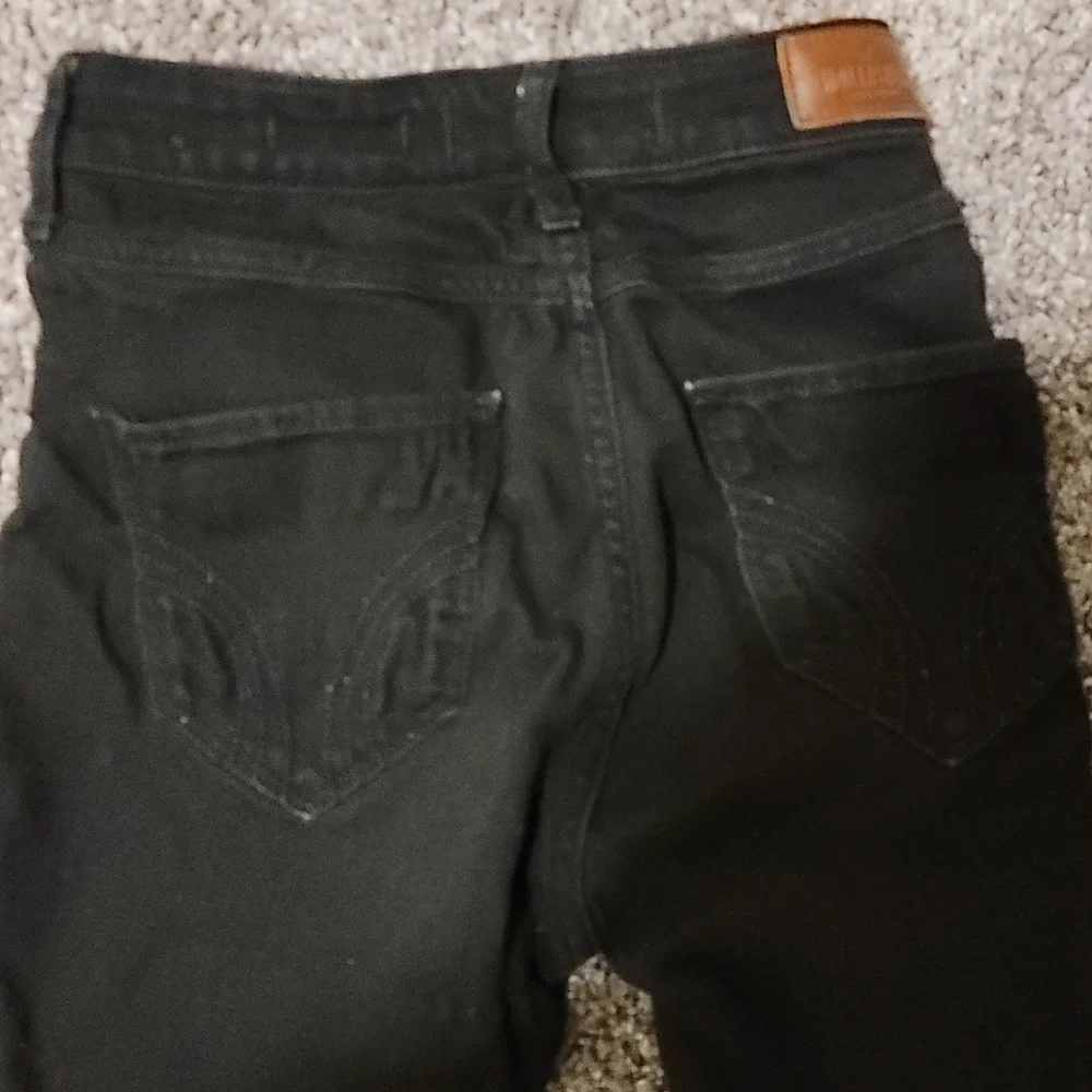 Hollister High-Rise Super Skinny - Size 1S Black Jeans
